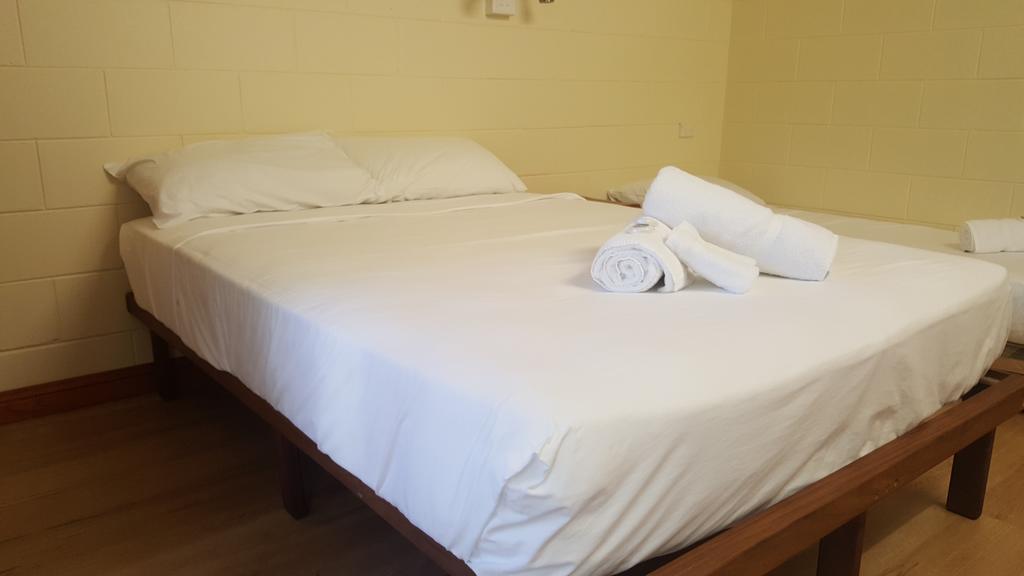 Cow Bay Hotel Motel 道格拉斯港 外观 照片